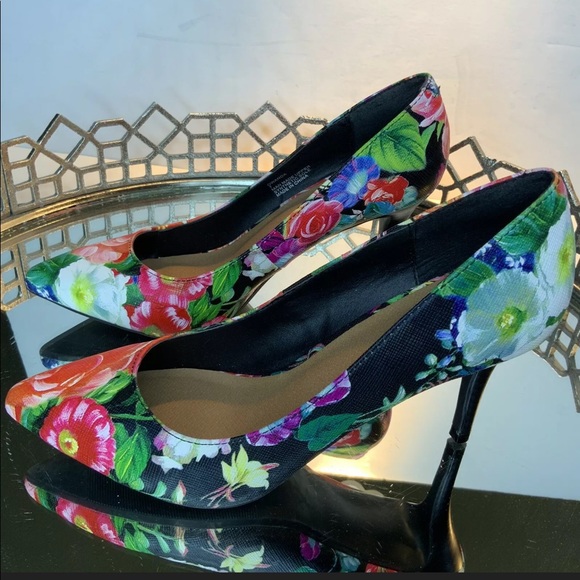 SOLD. 143 Girl Floral Heels Pointed Toe Slip On Shoes#S8 - Picture 8 of 8